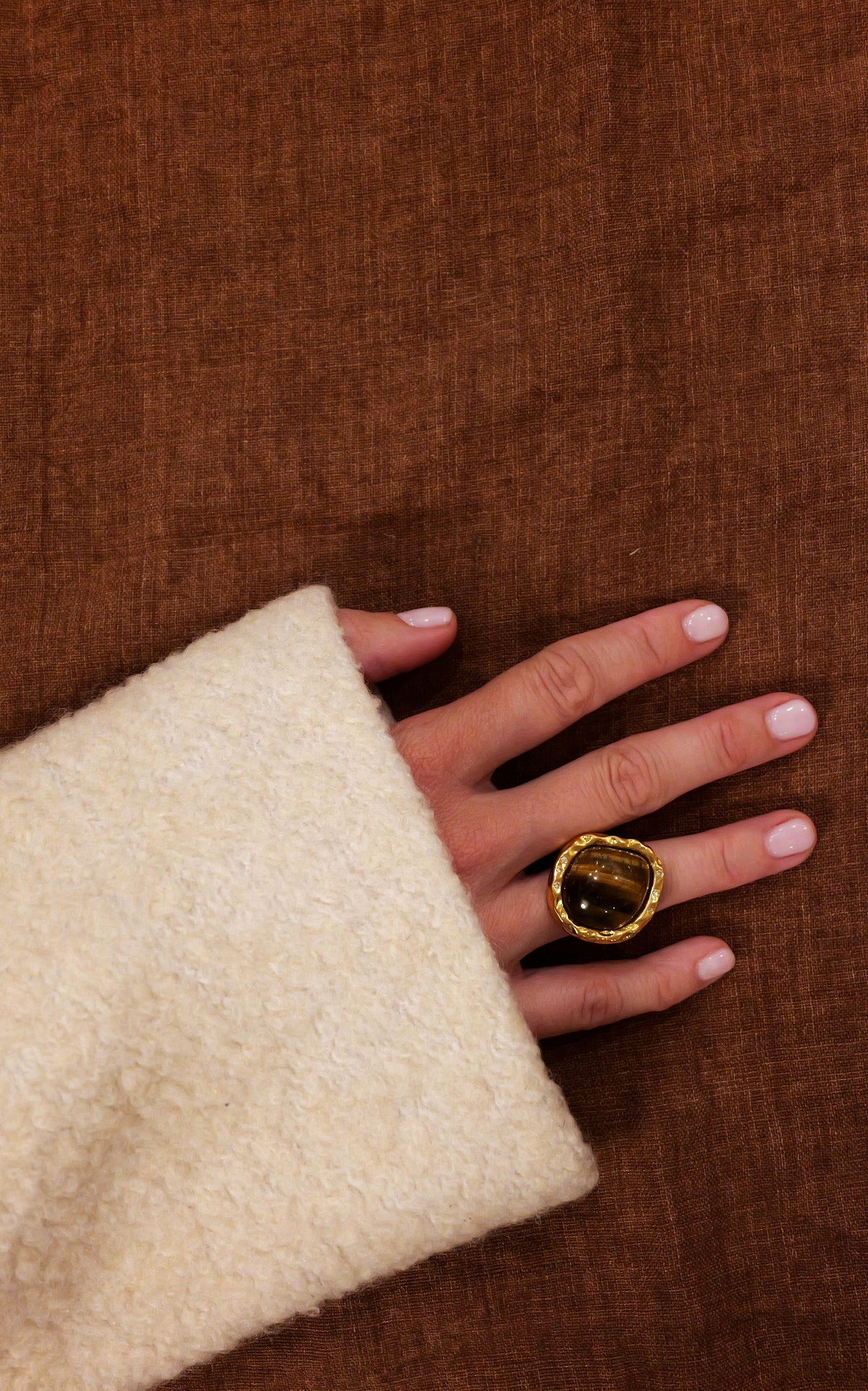 THE LOLA RING IN GOLD WITH TIGER'S EYE