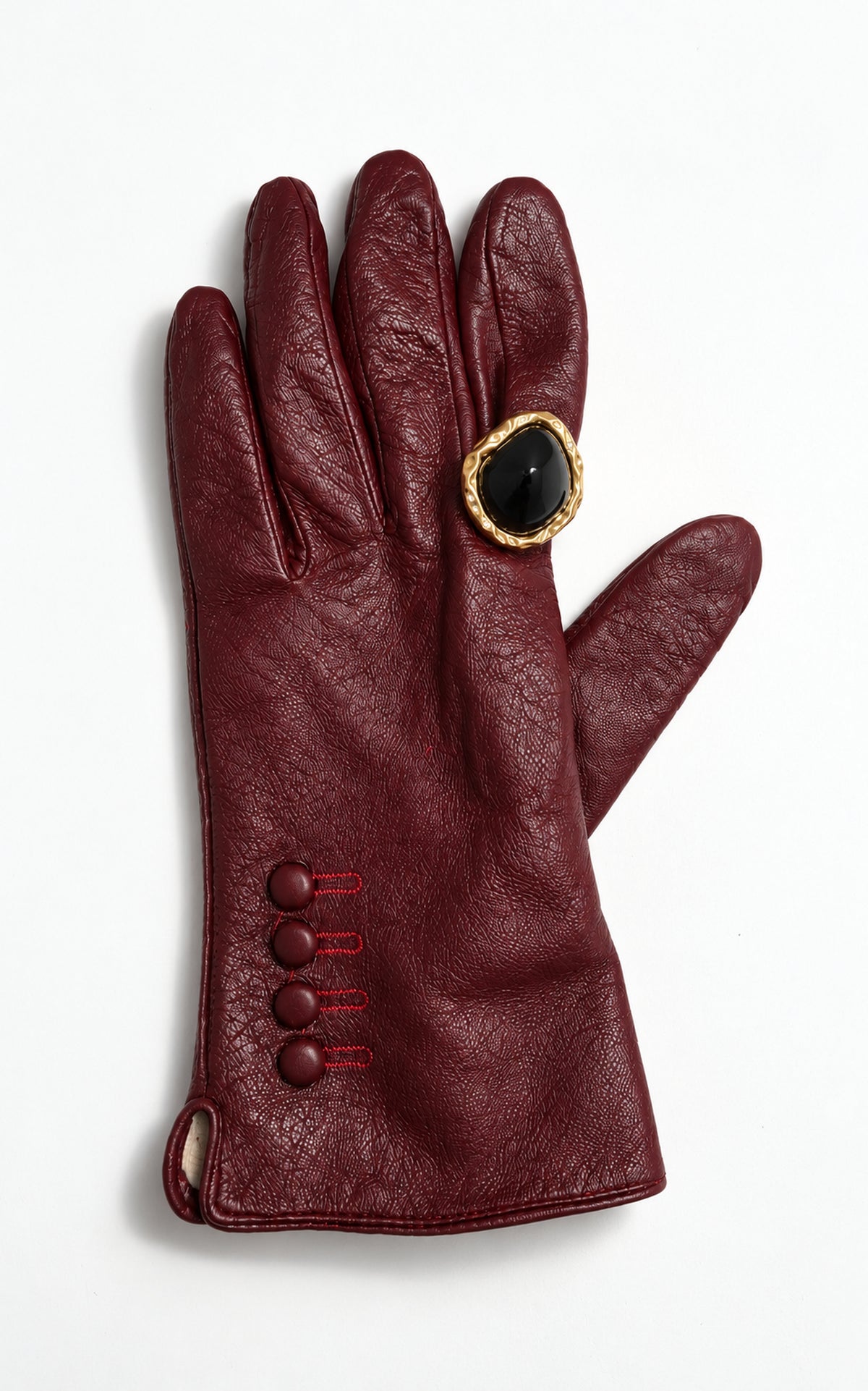 THE LOLA RING IN GOLD WITH ONYX