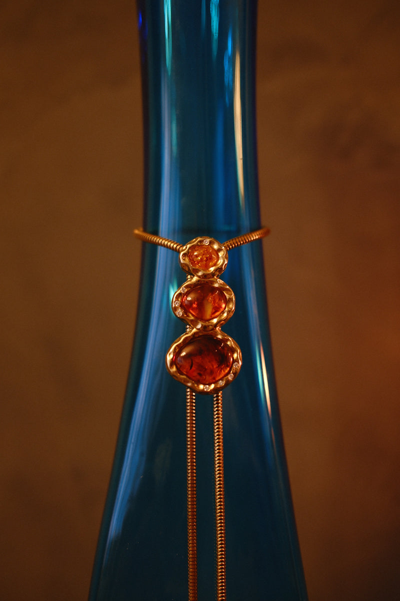 THE MERRIAM WITH AMBER