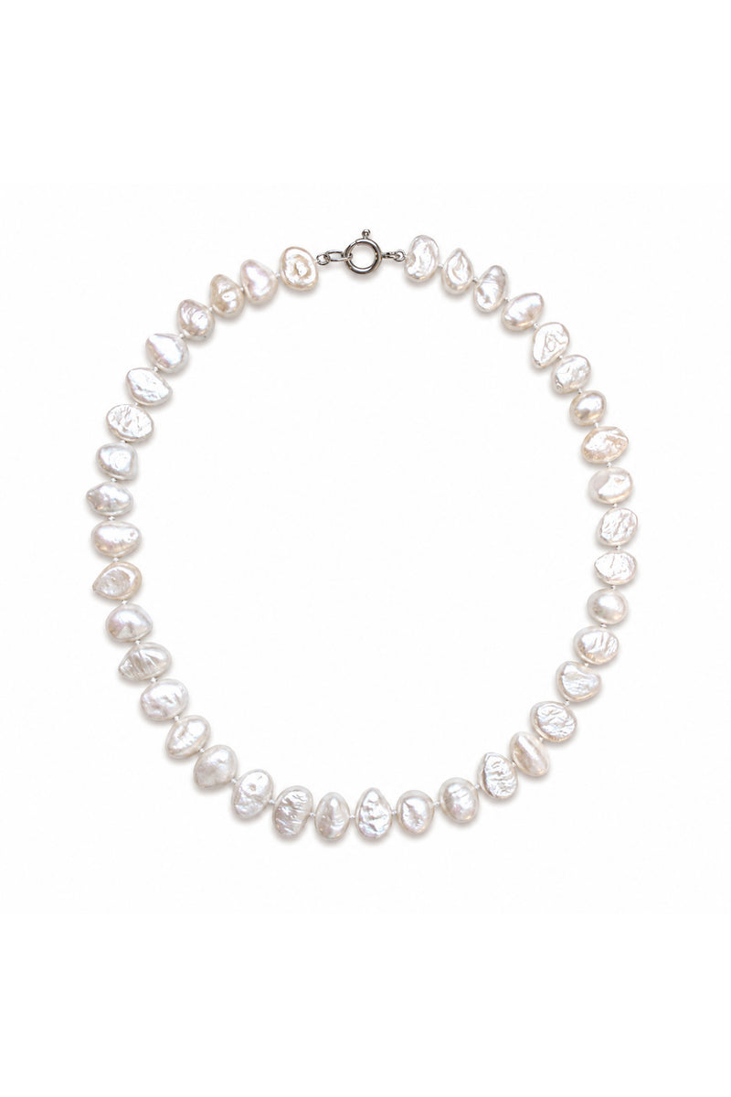 THE OLYMPIA IN WHITE PEARL