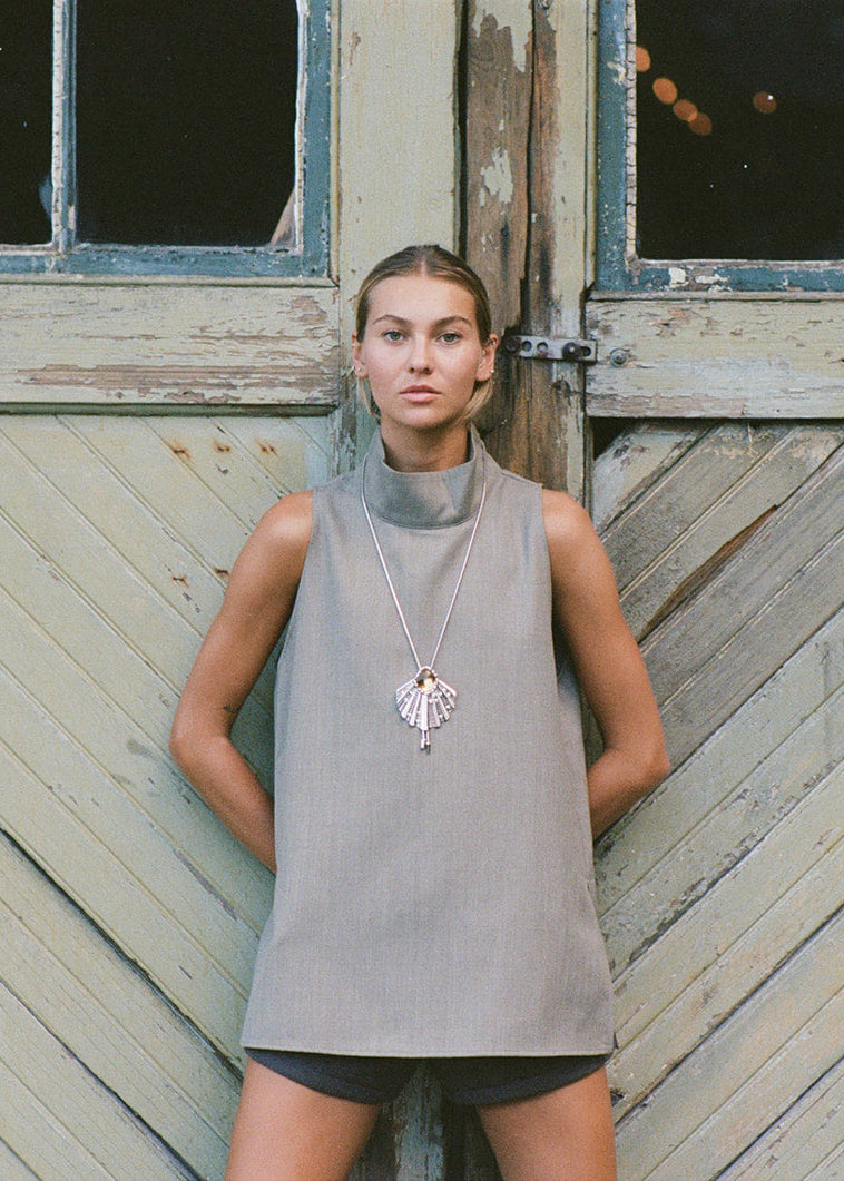 THE PALMETTE IN SILVER WITH CITRINE